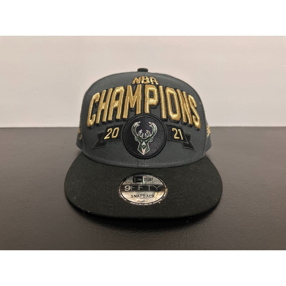 Milwaukee Bucks Hat Cap Mens Snap Back Grey Black NBA Basketball New Era 9Fifty